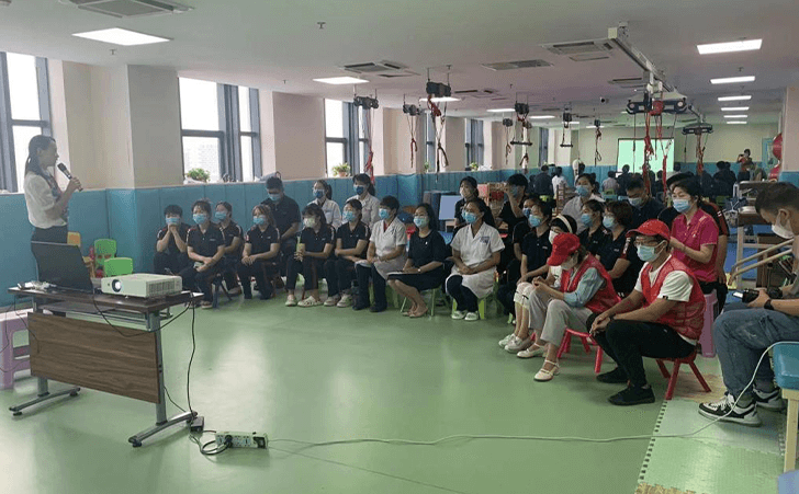 漯河市直幼儿园老师为孤独症康复儿童开展了音乐游戏互动 漯河市直幼儿园老师为孤独症康复儿童开展了音乐游戏互动
