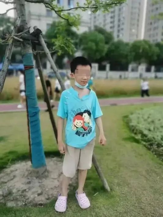 上海10岁孤独症男孩已走失18小时