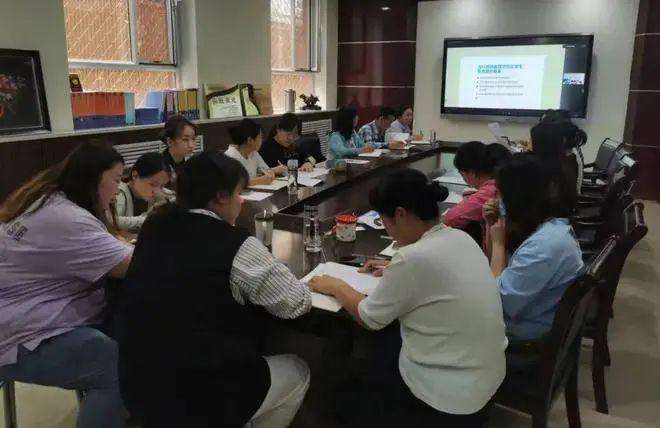 迎泽特教开展新学期校本培训活动 迎泽特教开展新学期校本培训活动