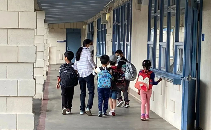 儿子在学校