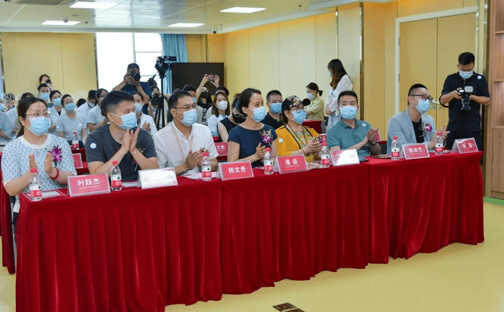 自闭症儿童关爱公益项目启动仪式在成都高新西南儿童康复医院举办