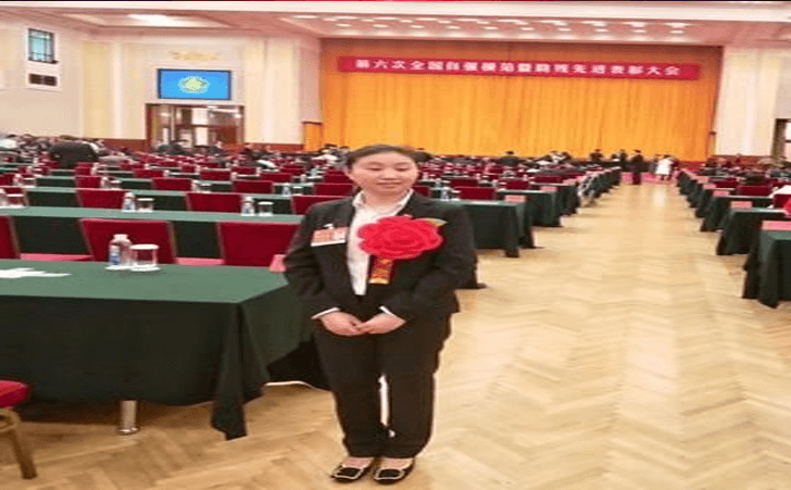 特殊教育学校教师 贾君婷仙