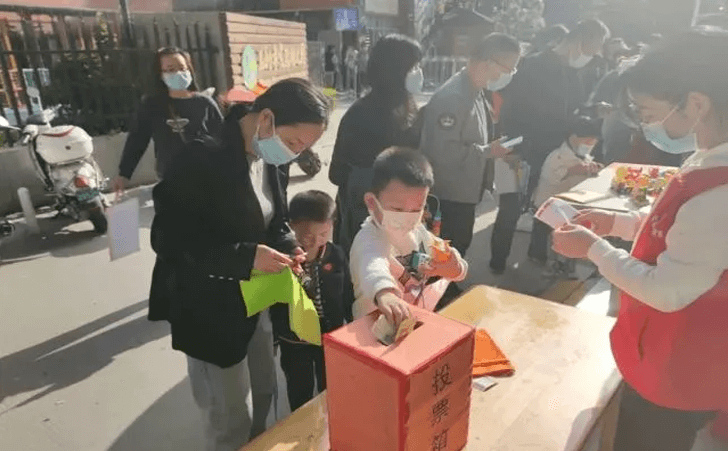 爱心义卖现场 爱心义卖现场