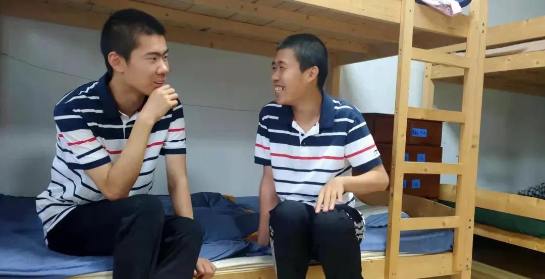 小满和伙伴在金寨 小满和伙伴在金寨