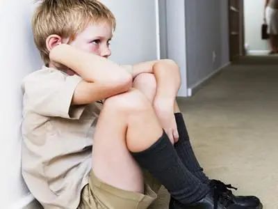 如何应对孤独症孩子的攻击行为