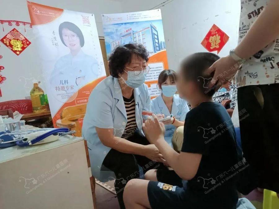 呼吁家长要重视孩子孕期、产期以及早期的儿童保健