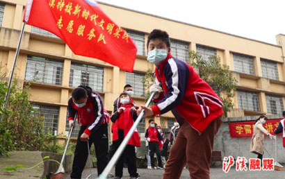 泸溪县特殊教育学校展了丰富多彩的学雷锋系列活动