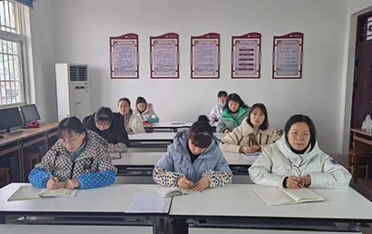 三门峡市特殊教育学校开展教师分享读书交流会