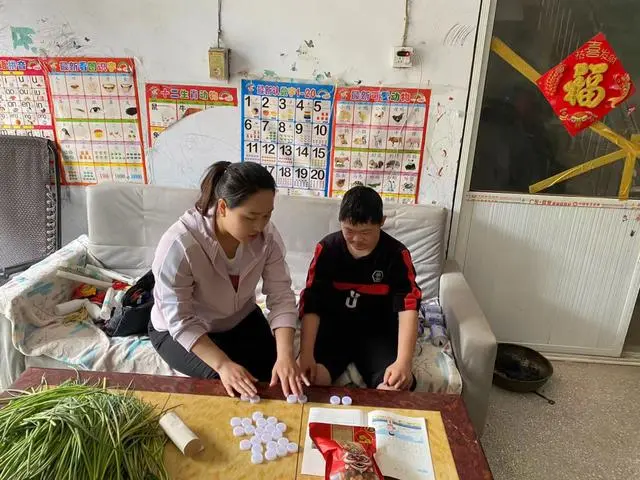 鹿邑县特殊教育学校为残障儿童开展“送教上门”工作
