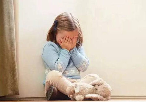 什么是自闭症儿童情感障碍的表现？