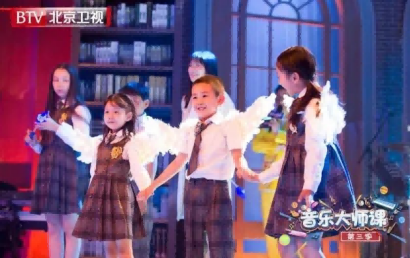 7岁自闭症男孩登上北京卫视，用1首歌治愈超1千万个家庭！