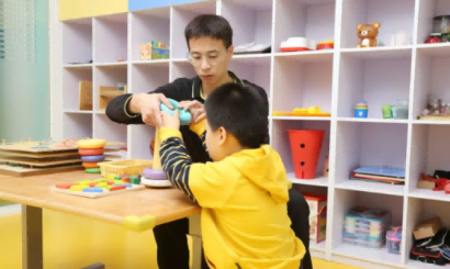 自闭症儿童康复中心北京育慈的特色优势是什么？