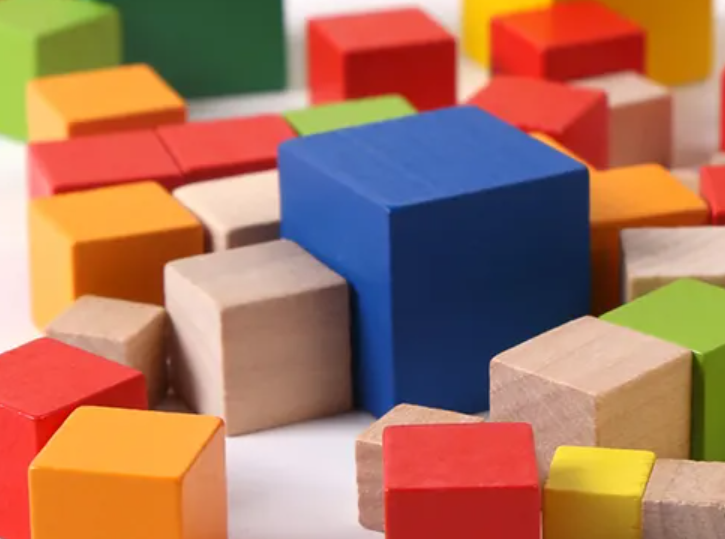 如何用积木玩具突破自闭症孩子的能力