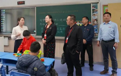 南京市玄武区特殊教育学校接受国家教育部专家的评估调研
