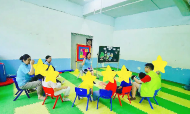 儿童能力训练机构上海宝山七彩星康复中心课程收费标准怎么样？