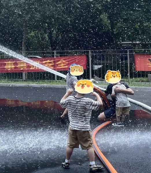 大米和小米深圳消防局里半日游活动