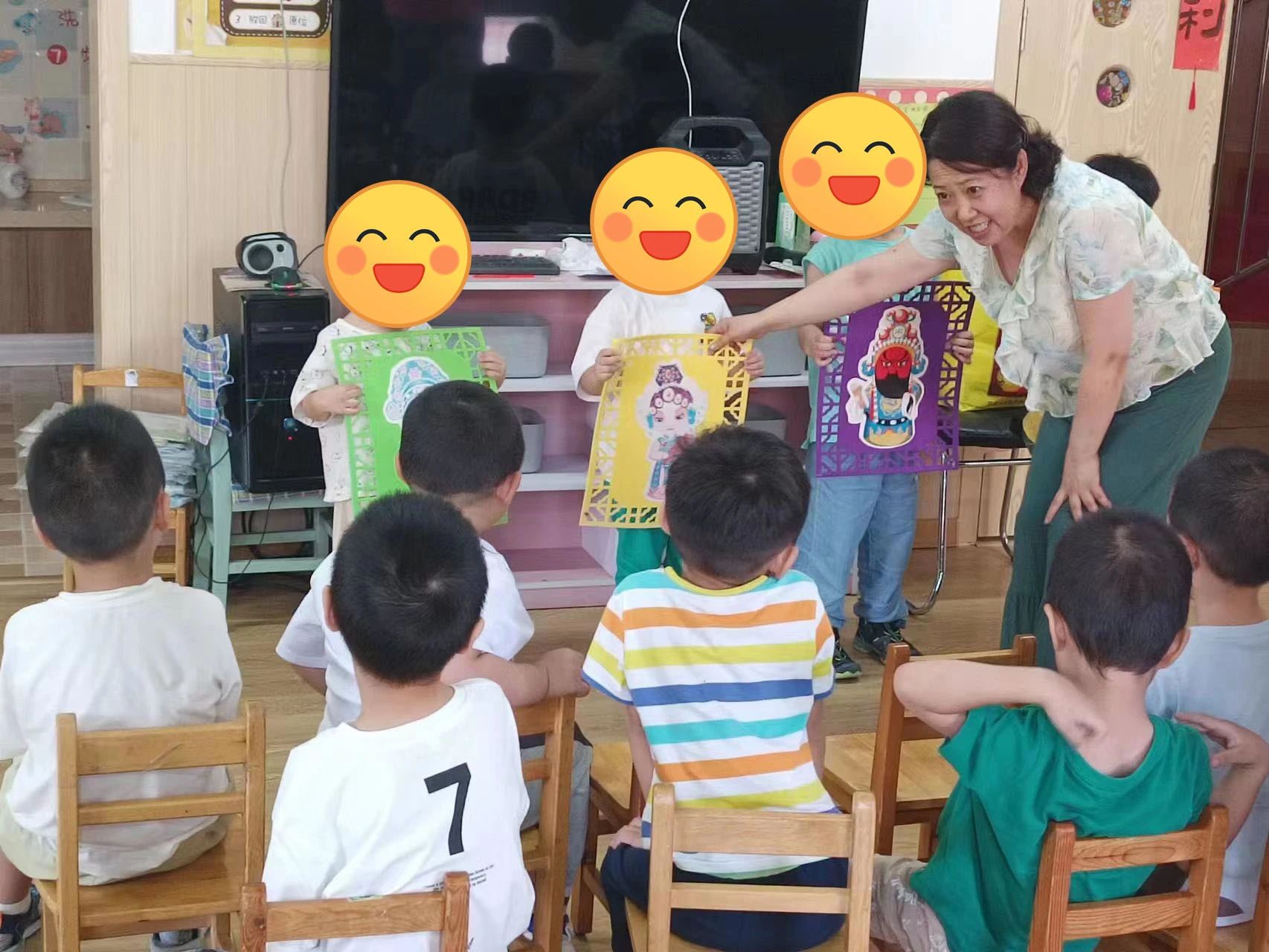 特需儿童全年龄段融合同龄人群难题：天津星童融合幼儿园预备班针对性的开展融合教育“降维训练”