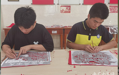 亳州市特殊教育学校开展了以“喜迎二十大，剪纸颂党恩”为主题的系列活动