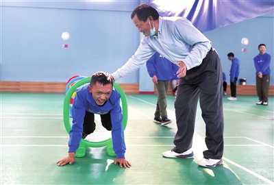 九江市柴桑区特殊教育学校使用奥运康复教学模式开展体育活动