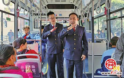 济南公交车开进历城区特殊教育学校