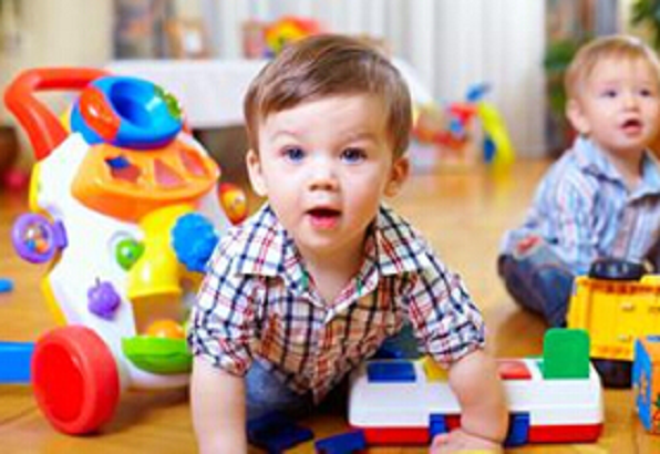 帮助自闭症孩子学会玩玩具的方法