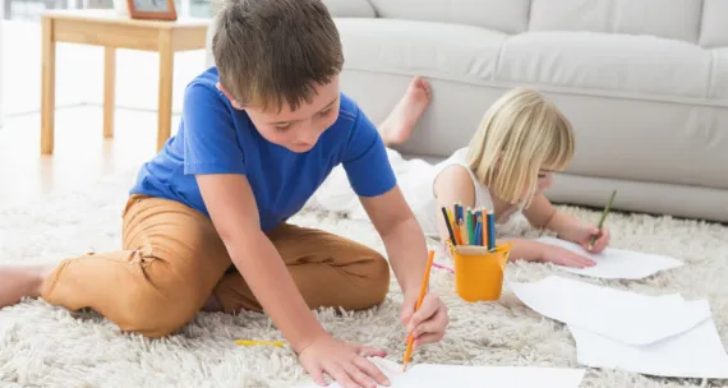 如何根据孩子的差异选用合适的地板时光训练方法