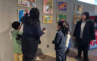 世界孤独症日主题绘画作品展在延寿镇北庄村开办